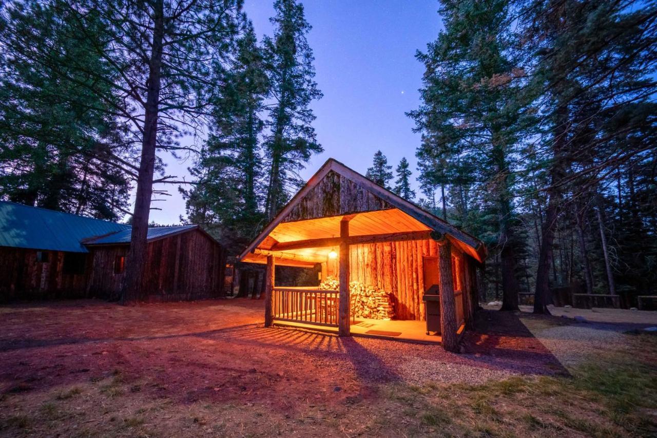 Corkins Lodge Chama Екстер'єр фото