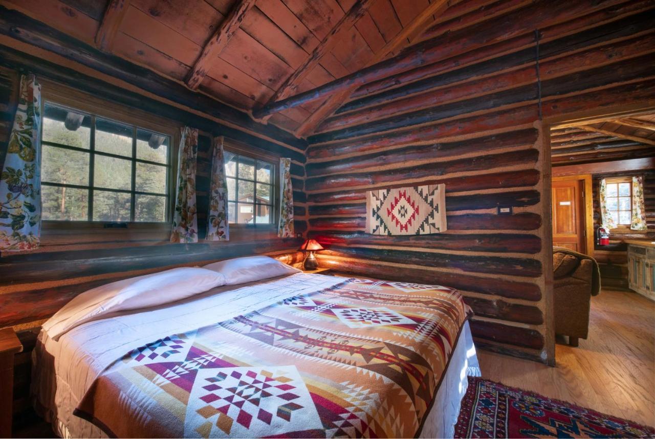 Corkins Lodge Chama Екстер'єр фото