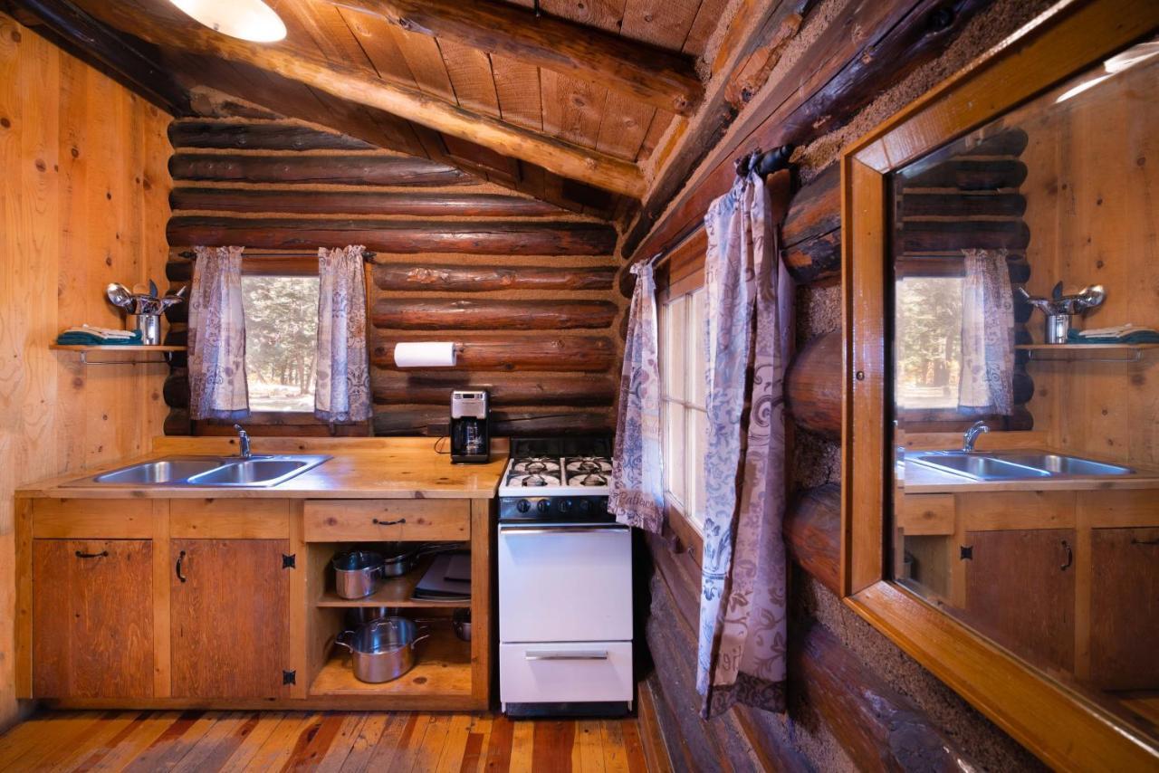 Corkins Lodge Chama Екстер'єр фото