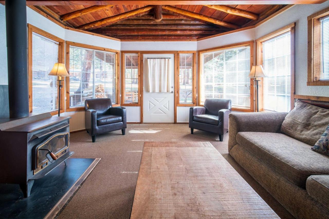 Corkins Lodge Chama Екстер'єр фото