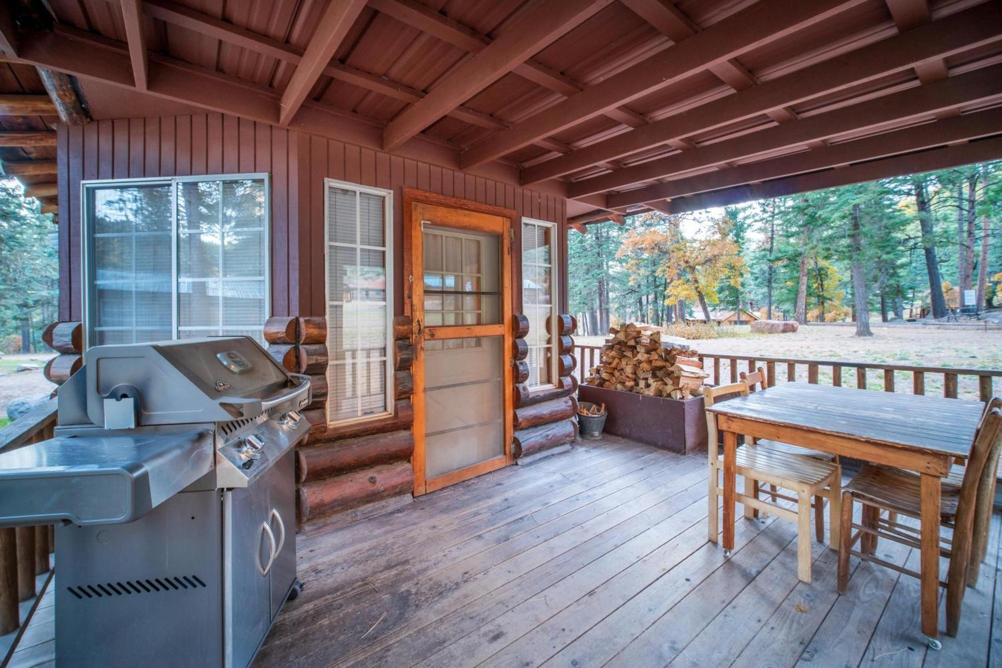 Corkins Lodge Chama Екстер'єр фото